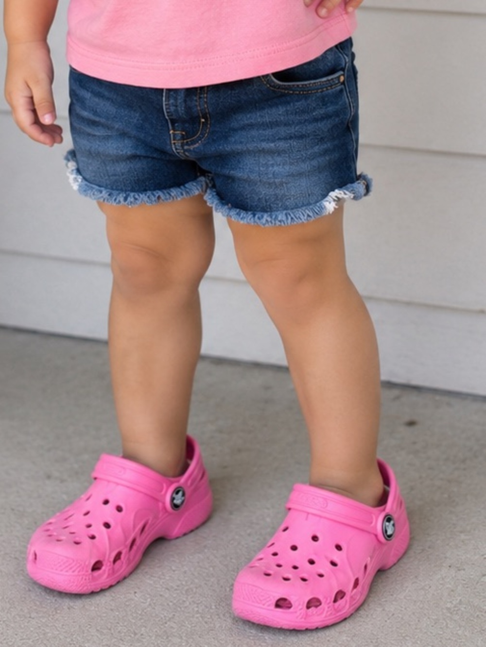 Pink Crocs Baya Clogs Girls Size 9 Kids EUC